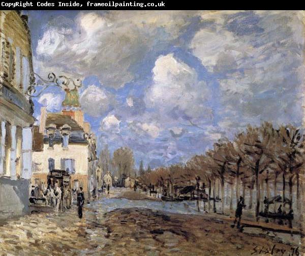 Alfred Sisley Boat in the Flood at Port-Marly